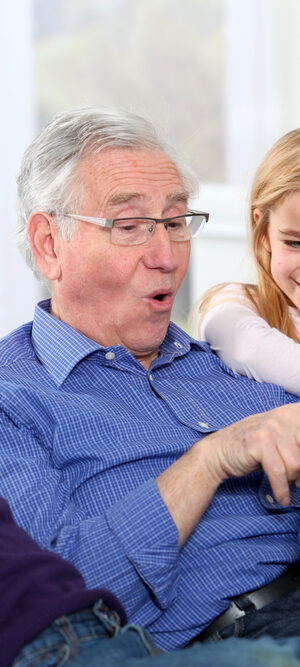 grandpawithtablet