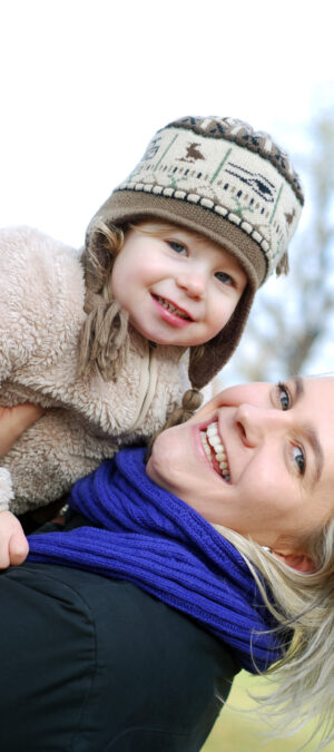momandtoddlerbundledup
