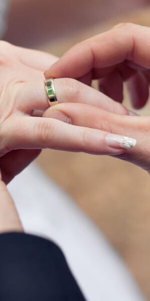 marriage ceremonty with ring