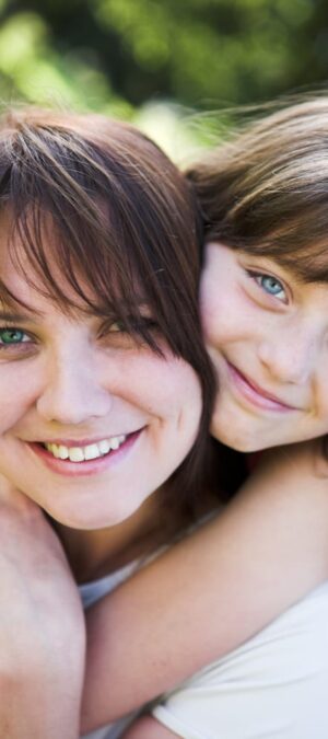 mom and daughter with blue eyes