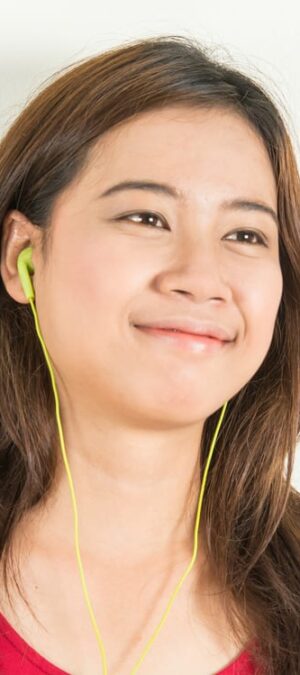 teen girl with ear buds