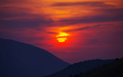 mountain sunrise photo