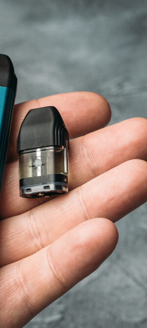 vape device in hand